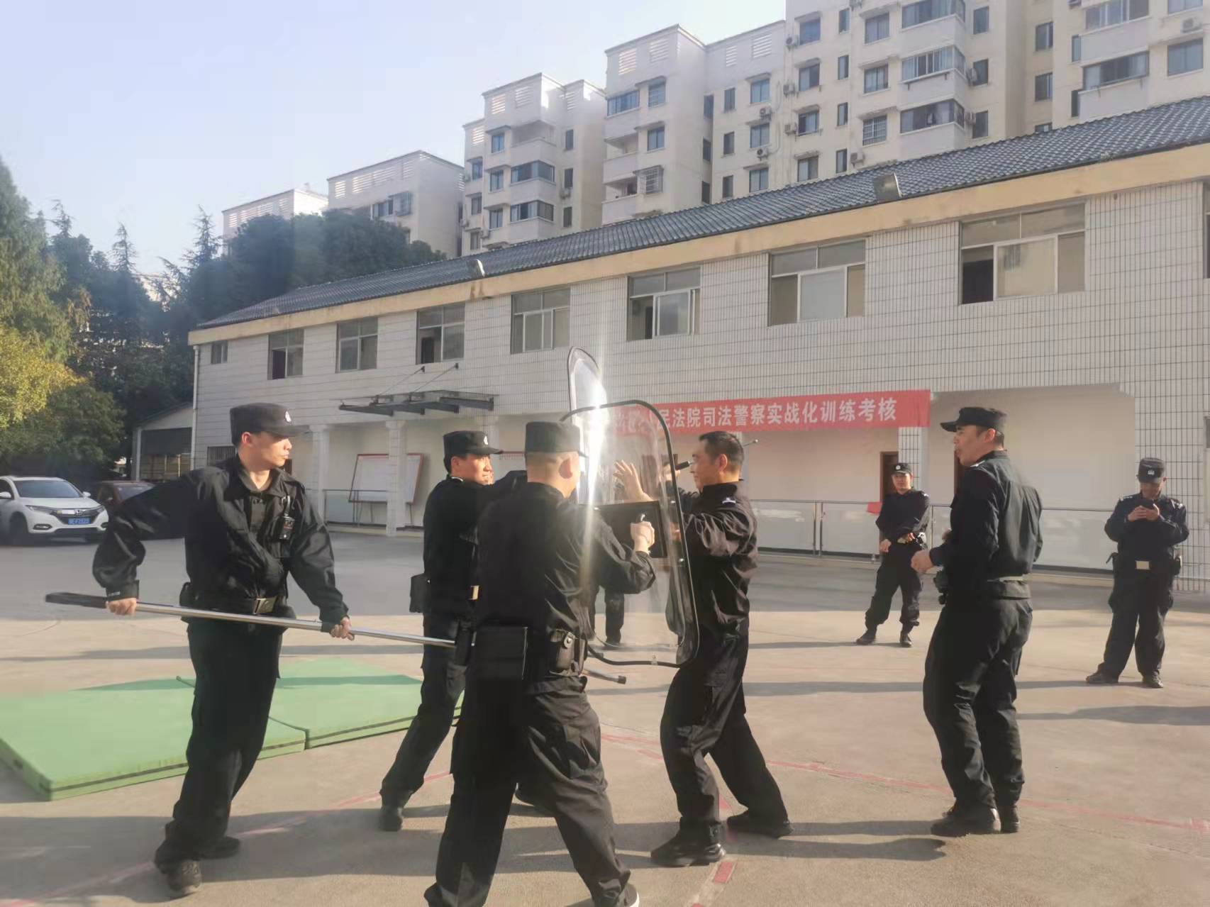 I:\法院新闻\2（39）\重实战、练铁军--兴山法院司法警察大队圆满完成“实战化训练”考核验收(1)\微信图片_20220309100514.jpg